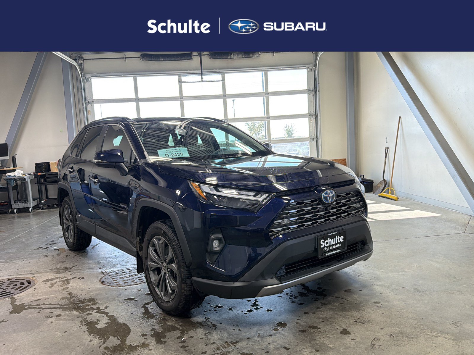 Used 2022 Toyota RAV4 Limited AWD/4WD image 1