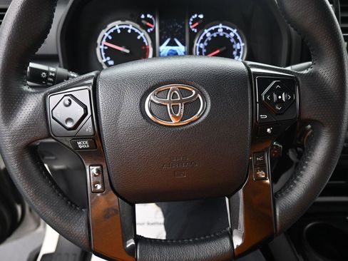 Used 2022 Toyota 4Runner TRD Off-Road Premium image 20