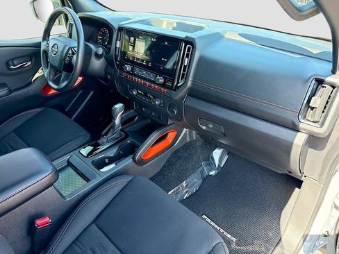 Used 2025 Nissan Frontier Pro-X RWD image 26