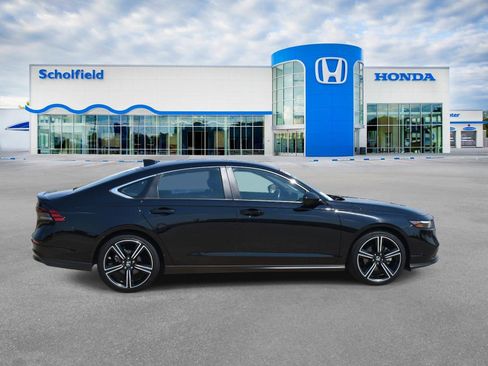 Certified 2025 Honda Accord Sport image 2