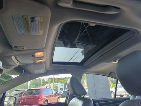 Used 2018 Subaru Legacy 3.6R Limited image 27