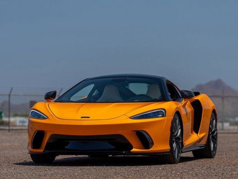 Used 2025 McLaren GTS RWD image 5