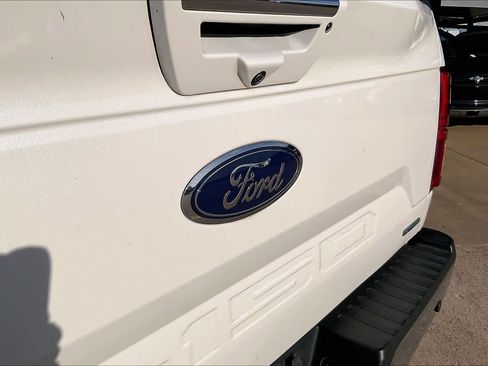 Used 2020 Ford F150 Lariat w/ Equipment Group 502A Luxury AWD/4WD image 31