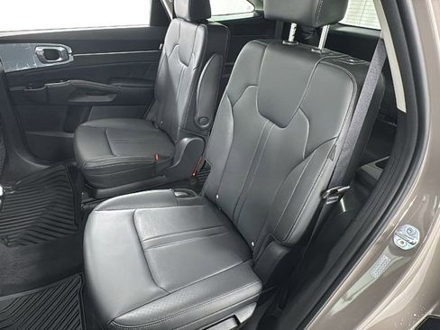 New 2025 Kia Sorento SX image 12