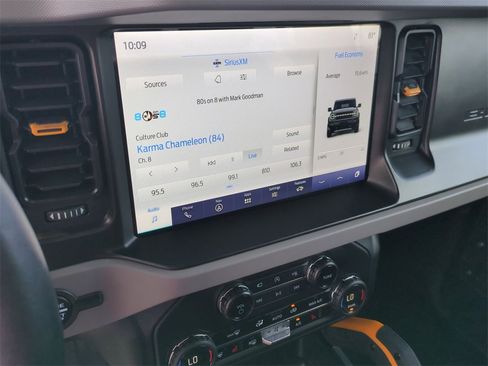 Used 2023 Ford Bronco Badlands image 13