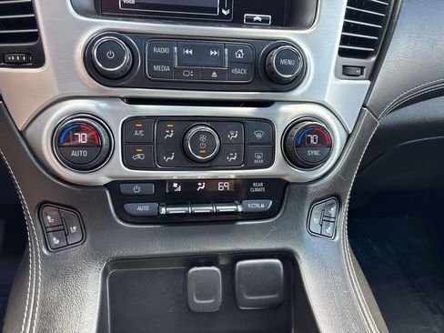 Used 2020 GMC Yukon SLT w/ Open Road Package AWD/4WD image 32