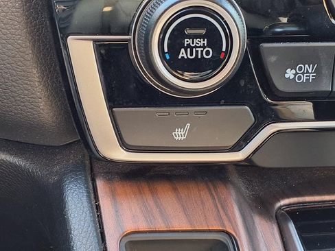 Used 2019 Honda CR-V EX image 16
