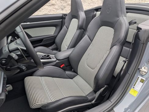 Certified 2024 Porsche 911 Turbo image 6