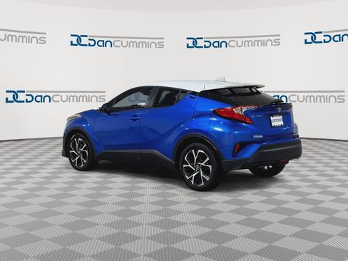 Used 2018 Toyota C-HR XLE FWD image 6