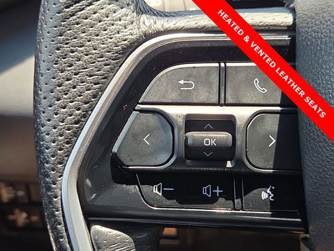 Used 2025 Toyota Tundra Platinum AWD/4WD image 21
