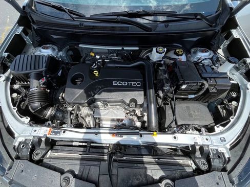 Certified 2022 Chevrolet Equinox LT FWD image 8