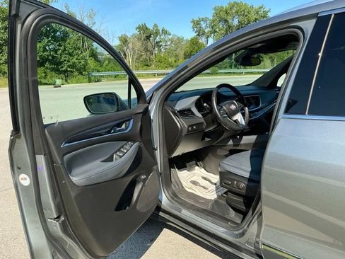 Used 2023 Buick Enclave Essence w/ Experience Buick Package AWD/4WD image 15