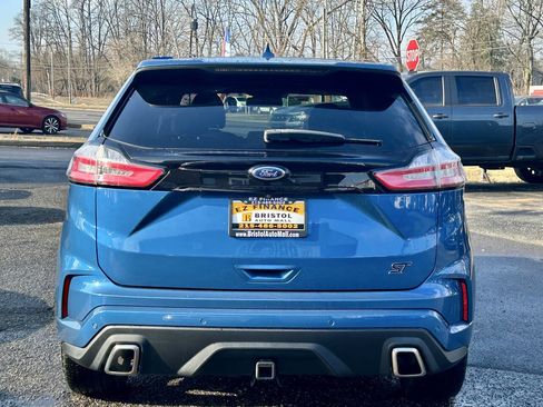 Used 2019 Ford Edge ST w/ Cold Weather Package image 4