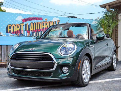 Used 2019 MINI Cooper Convertible w/ Signature Upholstery Package FWD image 1