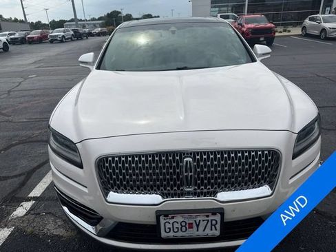 Used 2019 Lincoln Nautilus Reserve AWD/4WD image 2
