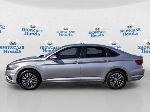 Used 2021 Volkswagen Jetta SE w/ SE Cold Weather Package FWD image 4