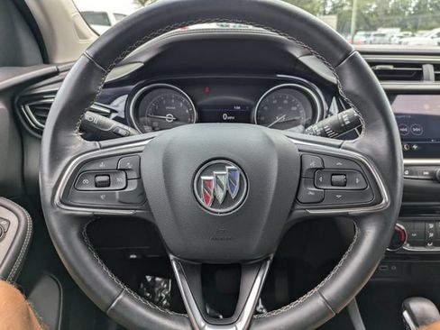 Used 2023 Buick Encore GX Preferred w/ Cold Weather Comfort Package FWD image 27