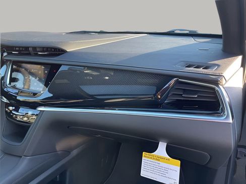 New 2025 Cadillac XT6 Sport w/ Technology Package image 14