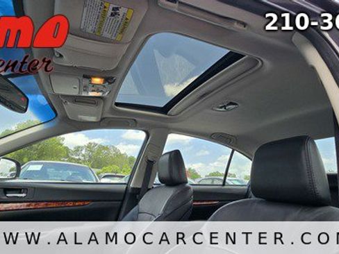 Used 2012 Subaru Legacy 2.5i Limited w/ Illumination Pkg 2 AWD/4WD image 38