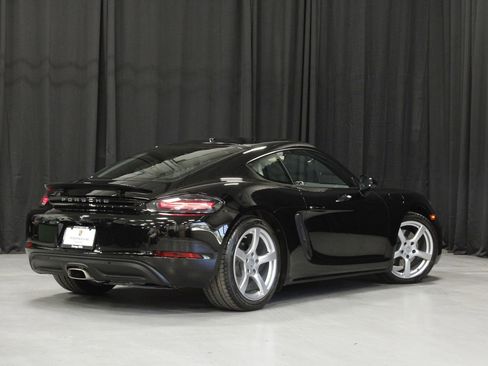 Used 2023 Porsche 718 Cayman RWD image 5