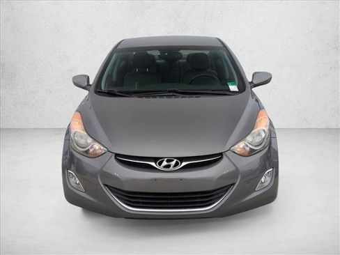 Used 2013 Hyundai Elantra GLS w/ Preferred Pkg FWD image 2