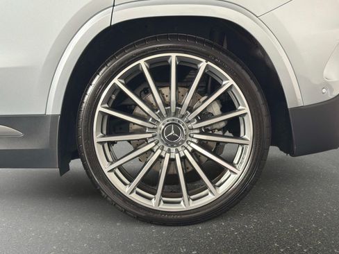 Used 2024 Mercedes-Benz GLA 35 AMG 4MATIC w/ Exclusive Package image 12