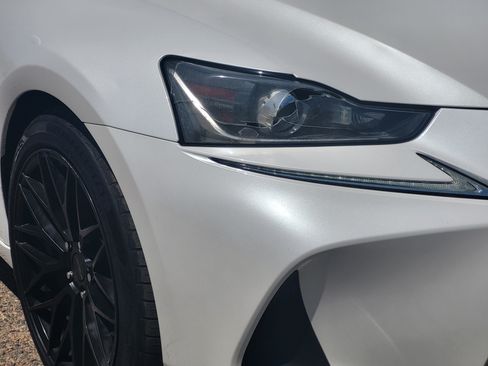 Used 2020 Lexus IS 300 RWD image 5