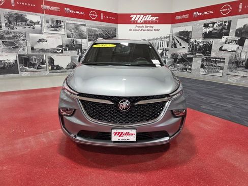 Used 2024 Buick Enclave Avenir w/ Avenir Technology Package image 9