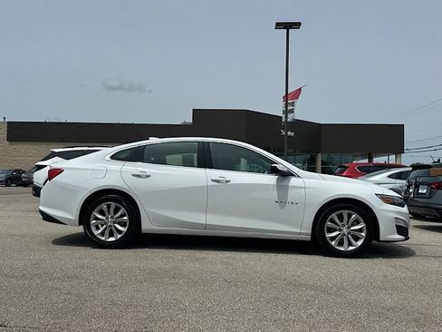 Used 2023 Chevrolet Malibu LT w/ Driver Confidence Package FWD image 9
