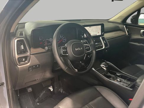 Used 2022 Kia Sorento S w/ Panoramic Sunroof Package AWD/4WD image 18