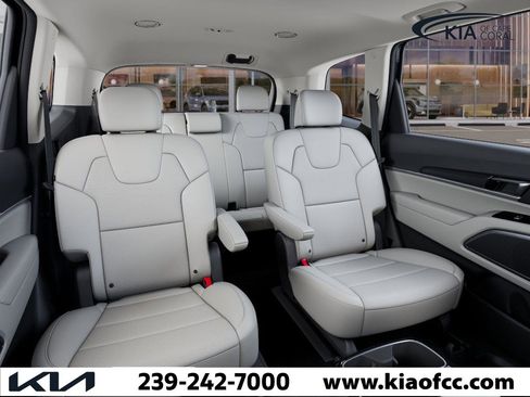 New 2025 Kia Telluride S image 16