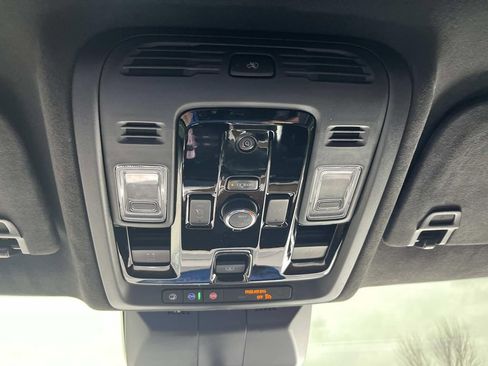 Used 2025 Cadillac Escalade Sport Platinum w/ LPO, ONYX Package image 39