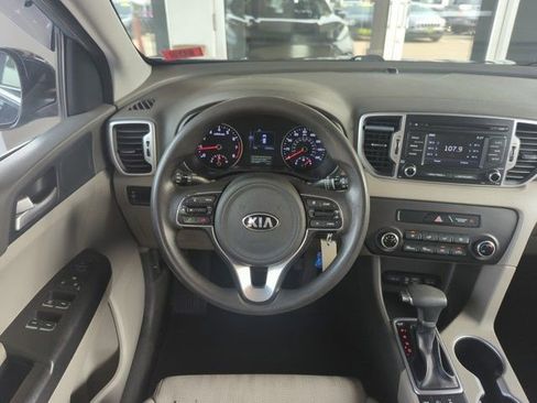 Used 2019 Kia Sportage LX image 15