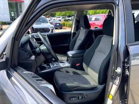 Used 2023 Toyota 4Runner SR5 AWD/4WD image 8