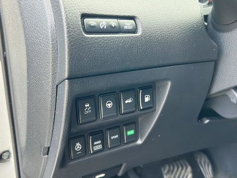 Used 2020 Nissan Rogue SL image 13