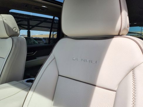 New 2026 GMC Yukon XL Denali w/ Sun & Power Step Package image 17