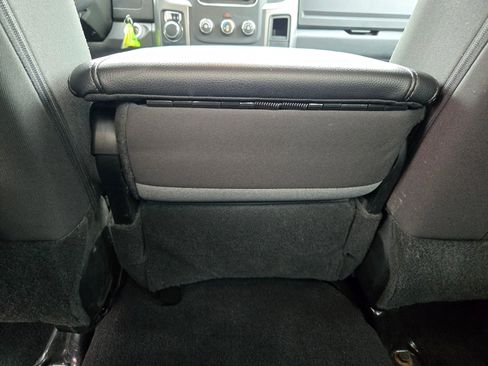 Used 2024 RAM 1500 Classic SLT AWD/4WD image 35
