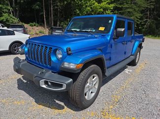 Used 2022 Jeep Gladiator Sport AWD/4WD video 1