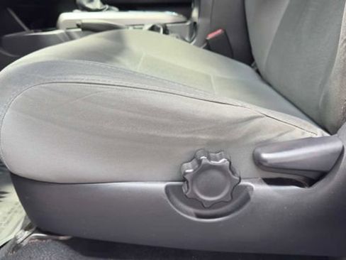 Used 2018 Toyota Tacoma SR5 RWD image 20