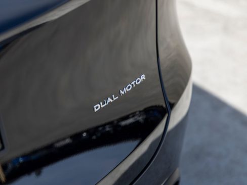 Used 2021 Tesla Model Y Long Range image 20