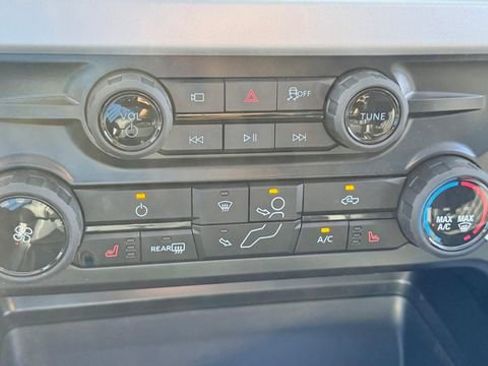 New 2026 Ford F250 XLT w/ XLT Premium Package AWD/4WD image 26