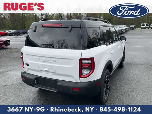 Used 2025 Ford Bronco Sport Outer Banks AWD/4WD image 3