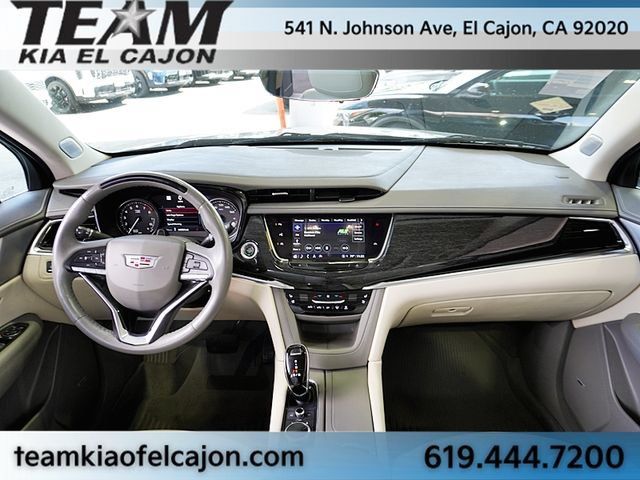 Used 2023 Cadillac XT6 Premium Luxury w/ Technology Package FWD image 20