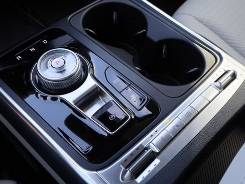 Used 2026 Kia Carnival SX Prestige FWD image 19