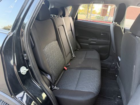 Used 2020 Mitsubishi Outlander Sport ES FWD image 14