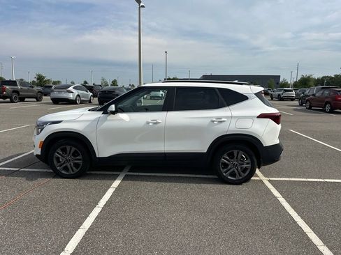 Certified 2023 Kia Seltos S FWD image 14