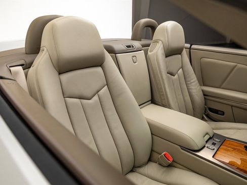 Used 2005 Cadillac XLR image 26