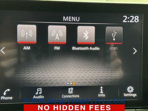 Used 2023 Nissan Rogue S image 23