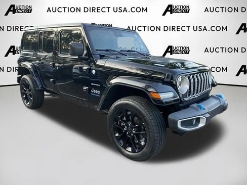 Used 2024 Jeep Wrangler Unlimited Sahara AWD/4WD image 25