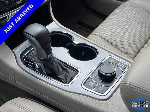 Certified 2020 Jeep Grand Cherokee Overland AWD/4WD image 35